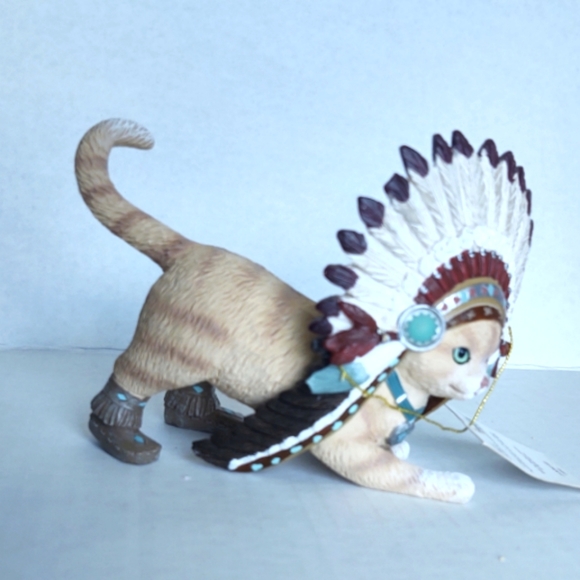 Hamilton Collection Leaping Claws Feathers 'N Fur Kittens figurine - Picture 3 of 8